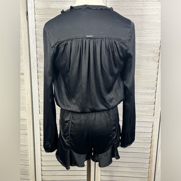 GUESS Scarlett Romper Long Sleeve Ruffle/Wrap Front Ruffle Hem Black-XS - Picture 4 of 4